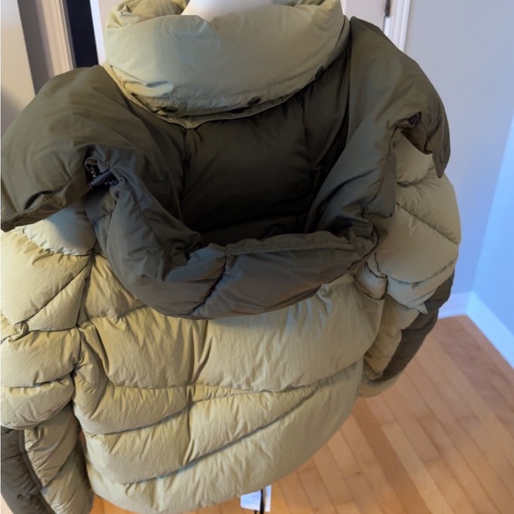 Moncler Genius x Pharrell Williams Chestnut Padded Jacket 'Dark Green' size 3 - Picture 3 of 4